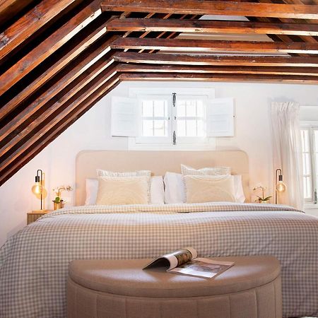 Genteel Home Trinidad Grund Malaga Bagian luar foto