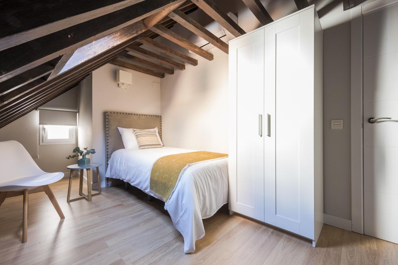 Genteel Home Trinidad Grund Malaga Bagian luar foto