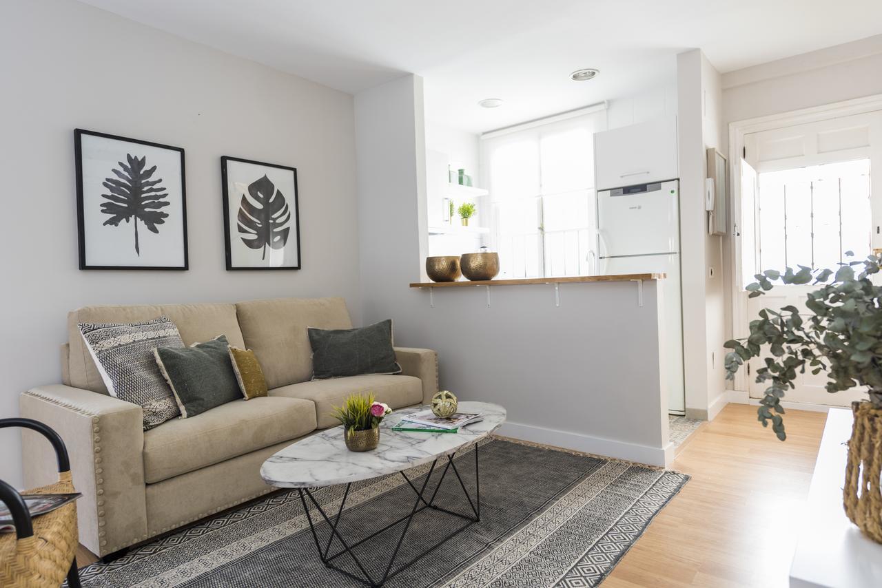 Genteel Home Trinidad Grund Malaga Bagian luar foto