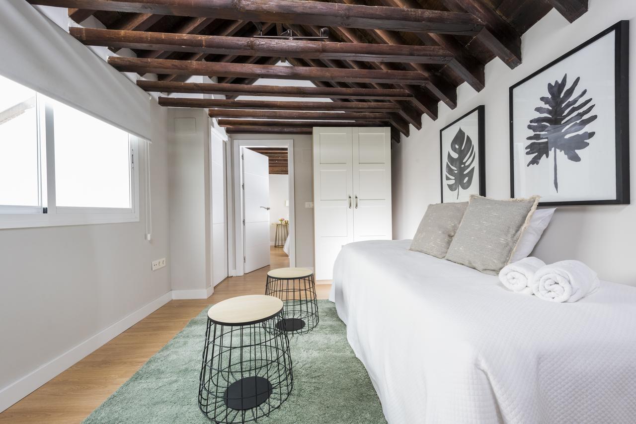 Genteel Home Trinidad Grund Malaga Bagian luar foto